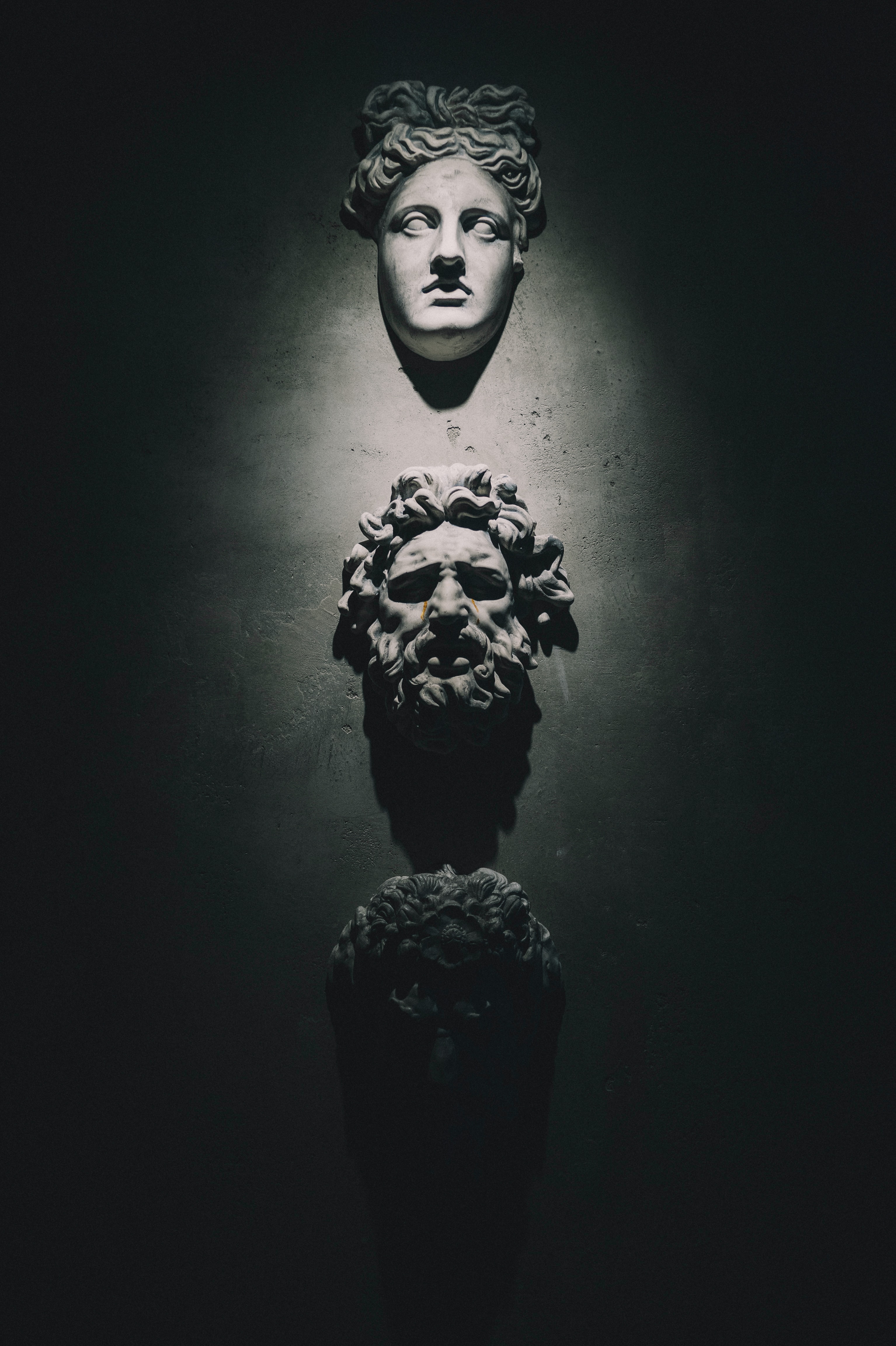 Play Dungeons & Dragons 5e Online The Mask of Many Faces A Murder Mystery on a flying ship